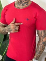 Camiseta Vermelha Kangaroo Personalidade em um Look Moderno e Descolado