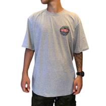 Camiseta Wats World Cinza