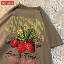 Camisetas Femininas de Algodão com Estampa de Morangos - Manga Curta