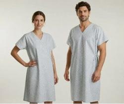 Camisola Hospitalar Unissex Transpassada Aberta Atrás Percal Misto Pós Cirúrgico