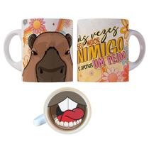 Caneca 325ml Capivara Bocão Debochada Às vezes seu maior