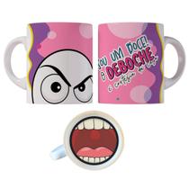 Caneca 325ml Gino Bocão Sou um doce! O deboche é cortesia da casa