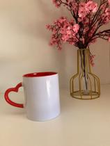 Caneca Alça Coração cores vermelho 380ml