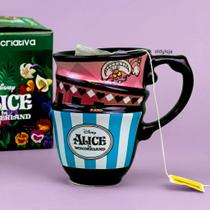 Caneca Alice No País das Maravilhas 3D Trio Presente Criativo