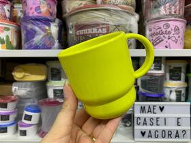 Caneca Amarela Tupperware 370 ml - Linha Importada