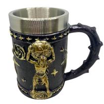 Caneca Atlas de Resina com Acabamento em Alumínio - 500ml Caneca Atlas de Resina com Acabamento em Alumínio - 500ml