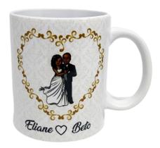 Caneca Branca Padrinho Personalizado - Casal Noivos Moreno