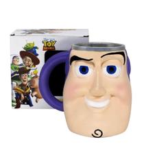 Caneca Buzz Lightyear 3D Resina E Aço Inox 250 Ml Oficial Toy Story Disney Pixar - Zona Criativa Caneca Buzz Lightyear 3D Resina E Aço Inox 250 Ml Oficial Toy Story Disney Pixar - Zona Criativa