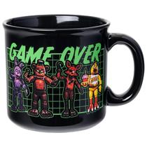 Caneca Camper de cerâmica Silver Buffalo Five Nights At Freddy's 590 ml