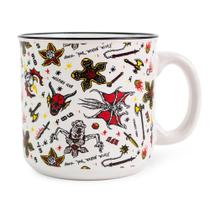 Caneca Camper de cerâmica Silver Buffalo Stranger Things 20mL Hellfire Caneca Camper de cerâmica Silver Buffalo Stranger Things 20mL Hellfire