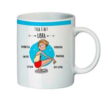 Caneca com ilustração sobre o signo de libra