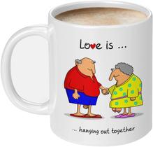 Caneca de café Funny 'Love is... Hanging Out Together' 350 ml Caneca de café Funny 'Love is... Hanging Out Together' 350 ml