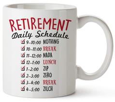 Caneca de café Funny Retirement Daily Schedule 350 ml de cerâmica