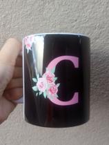 Caneca de cerâmica alfabeto letra c