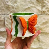 Caneca de Cerâmica Decorada com Borboleta Colorida 7,5x11,4x9,6cm COR:LARANJA
