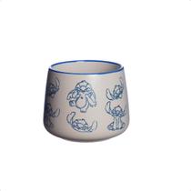 Caneca de Cerâmica Stitch 500ml com Alça Confortável e Estampa em Relevo Diversão e Criatividade