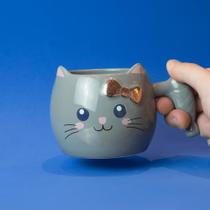 Caneca de Porcelana Cat Loves Fish - Cinza