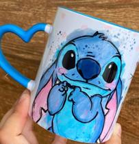 Caneca de Porcelana Cerâmica Personalizada Stiti com Alça de Coração Stitch