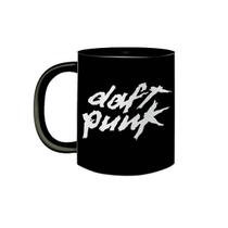 Caneca de Porcelana Preta Djs Daft Punk Clássicos Anos 90 - VilelaGG
