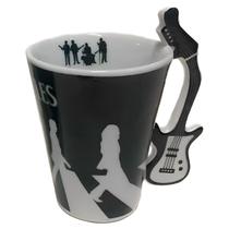 Caneca de porcelana the beatles preta/branca 300ml