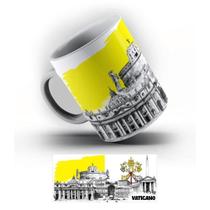 Caneca de Porcelana Vaticano Pontos Turísticos 325 ml. Caneca de Porcelana Vaticano Pontos Turísticos 325 ml.