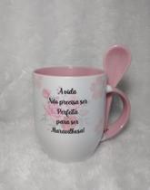 Caneca de porcelanato com colher Caneca de porcelanato com colher