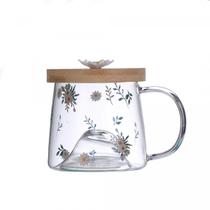 Caneca de vidro com pires de bambu daisy 350ml Caneca de vidro com pires de bambu daisy 350ml