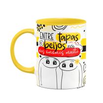 Caneca Flork Namorados - Entre tapas e beijos - B-yellow Caneca Flork Namorados - Entre tapas e beijos - B-yellow