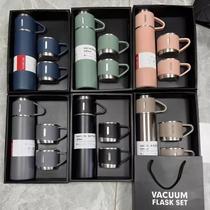 caneca Kit Garrafa Térmica Vacuum Bottle Inox 500ml + 3 Xícaras Bebidas Fria ou Quente caneca Kit Garrafa Térmica Vacuum Bottle Inox 500ml + 3 Xícaras Bebidas Fria ou Quente