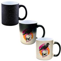 Caneca Mágica Glitter Muda de Cor 325ml Corvo Em Cima Caveira Roxa Caneca Mágica Glitter Muda de Cor 325ml Corvo Em Cima Caveira Roxa