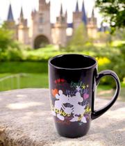 Caneca Mickey Mouse & Minnie Porcelana Preta 400ml - Disney Caneca Mickey Mouse & Minnie Porcelana Preta 400ml - Disney
