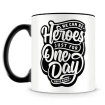 Caneca Personalizada David Bowie em Porcelana Brilhante com Alça Preta