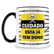 Caneca Personalizada de Porcelana com Alça Preta e Frase Divertida - 325ml
