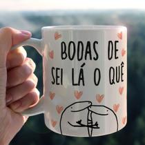 Caneca porcelana flork bodas de sei lá o quê 325ml