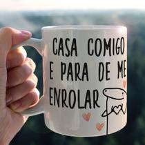 Caneca Porcelana Flork casa comigo e para de me enrolar 325 ml Caneca Porcelana Flork casa comigo e para de me enrolar 325 ml