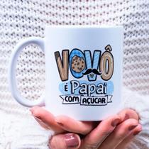 Caneca Porcelana Vovô é MaPapais com Açúcar Est.Pan22 VOVO.acucar.azul - Dia dos Avós Zlprint Caneca Porcelana Vovô é MaPapais com Açúcar Est.Pan22 VOVO.acucar.azul - Dia dos Avós Zlprint