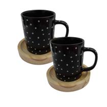 Caneca Preta Poá com Descanso de Madeira Par Caneca Preta Poá com Descanso de Madeira Par
