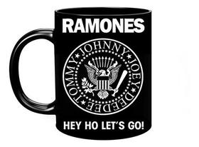 Caneca Preta Ramones Hey Ho Lets Go