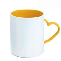 Caneca Sub Plástico Branco C/ Alça de Coração e interior Amarelo Escuro Caneca Sub Plástico Branco C/ Alça de Coração e interior Amarelo Escuro