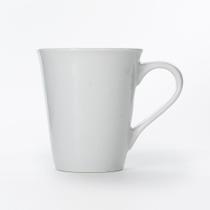 Caneca Tulipa Pequena de Porcelana 200 ml 10 x 8,5 cm