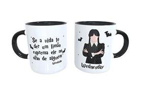 Caneca Wandinha Addams Limão