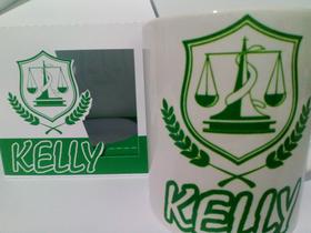 Canecas com caixas para formaturas personalizadas