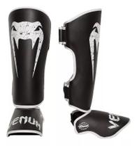 Caneleira de Proteção Muay Thai MMA Venum Giant Brasil Preto Caneleira de Proteção Muay Thai MMA Venum Giant Brasil Preto