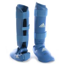 Caneleira Karatê Adidas Com Protetor de Pé WKF Azul Caneleira Karatê Adidas Com Protetor de Pé WKF Azul