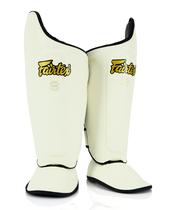 Caneleiras Fairtex SP8 Muay Thai Syntek - Couro Branco