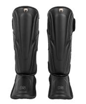 Caneleiras Venum Impact Evo Preto Grande Caneleiras Venum Impact Evo Preto Grande