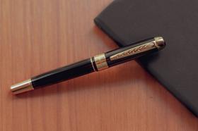 Caneta Esferográfica Metal Jinhão Preto