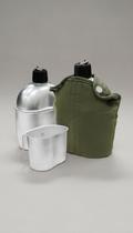 Cantil c/ Caneca Alumínio Tático 0,9L Verde Cantil c/ Caneca Alumínio Tático 0,9L Verde
