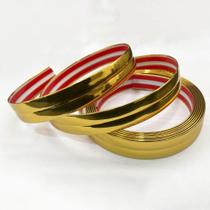 Cantoneira Metalizada Auto Colante PVC 15mm p Decoração de Móveis e Paredes Dourado 5M