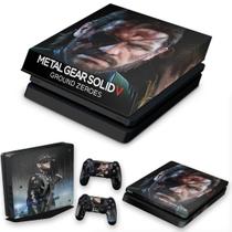 Capa Anti Poeira e Skin Compatível PS4 Slim - Metal Gear Solid V